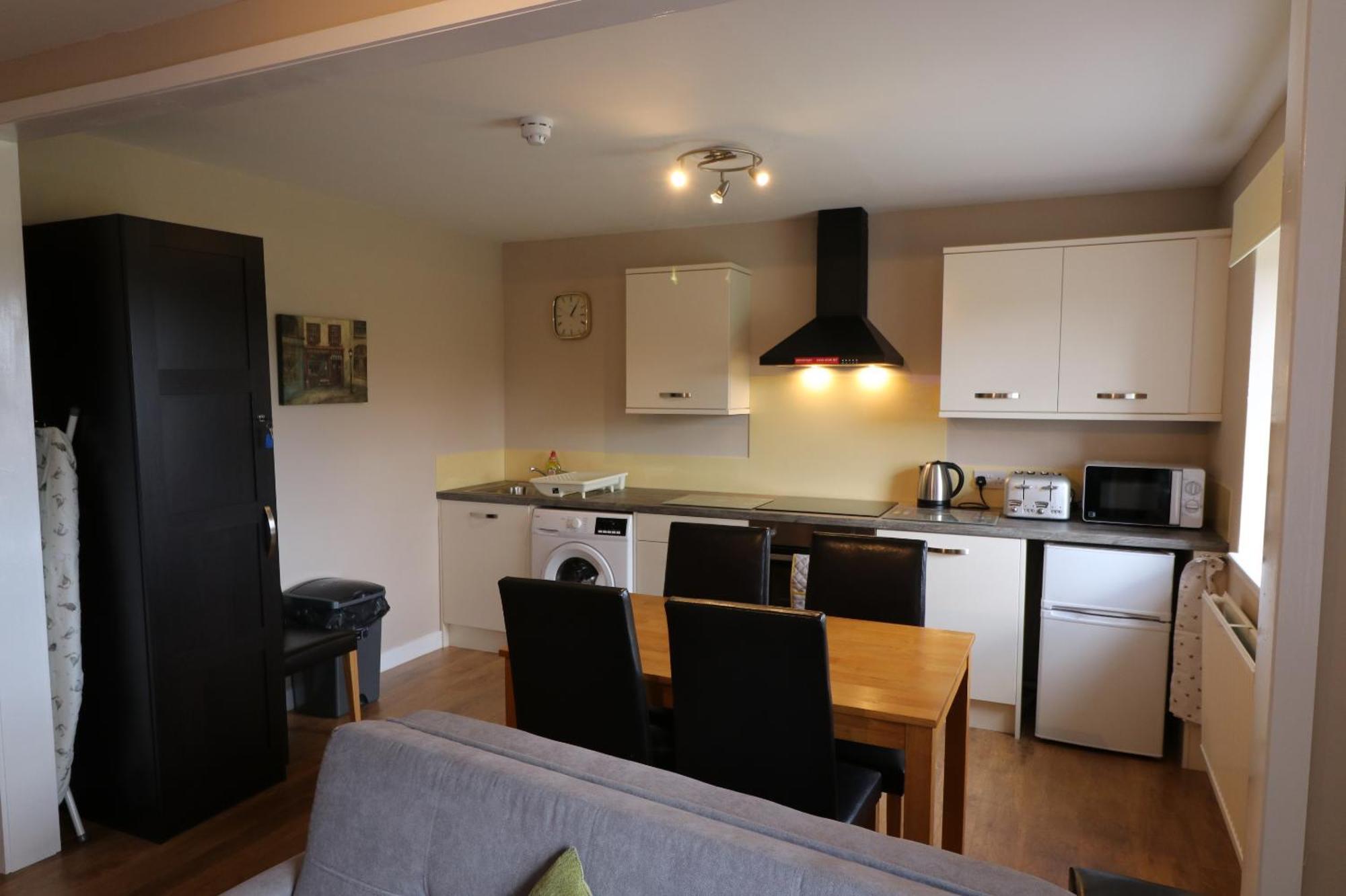 Blairmains Guest House Kirk of Shotts Экстерьер фото